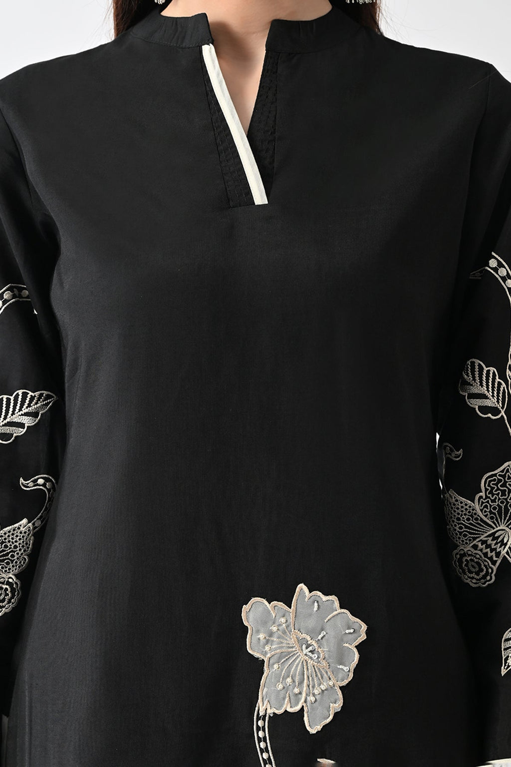 Black Embroidered Straight Kurta 3 Pcs Set