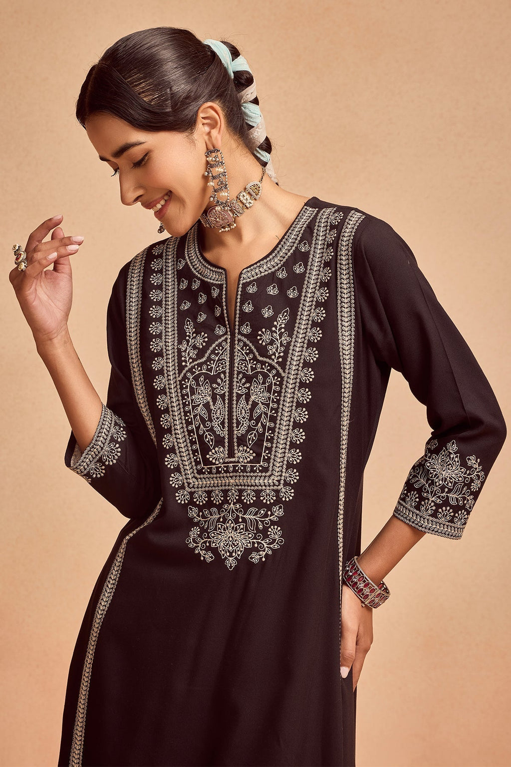 Black Embroidered Kurta 2 Pcs Set