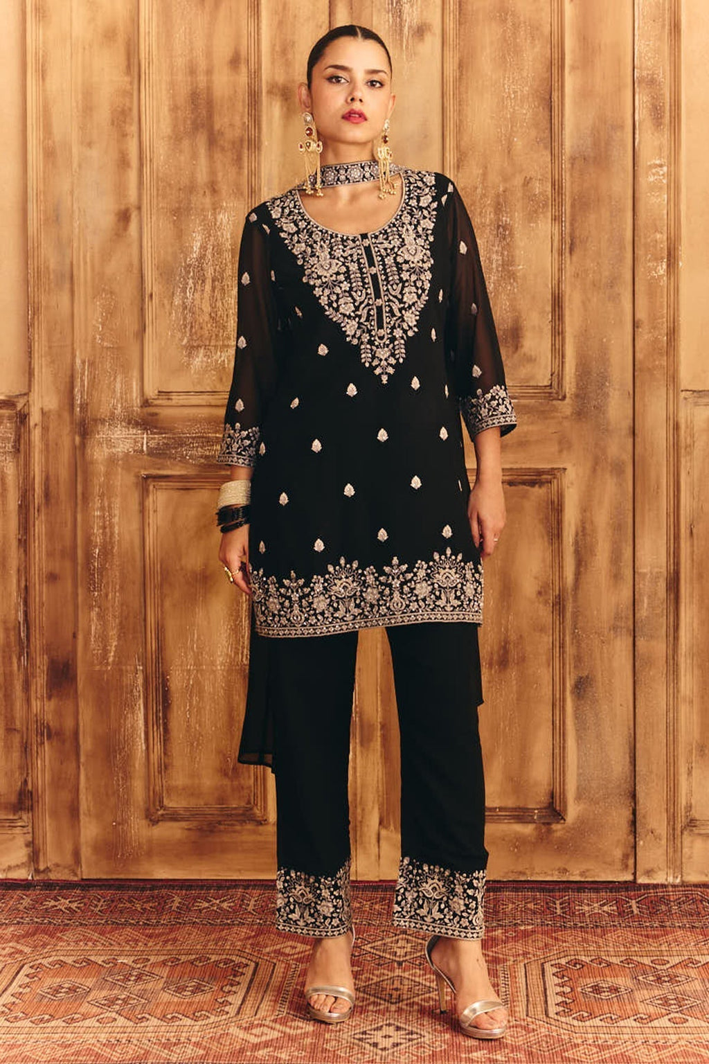 Black Embroidered Kurta 3 Pcs Set
