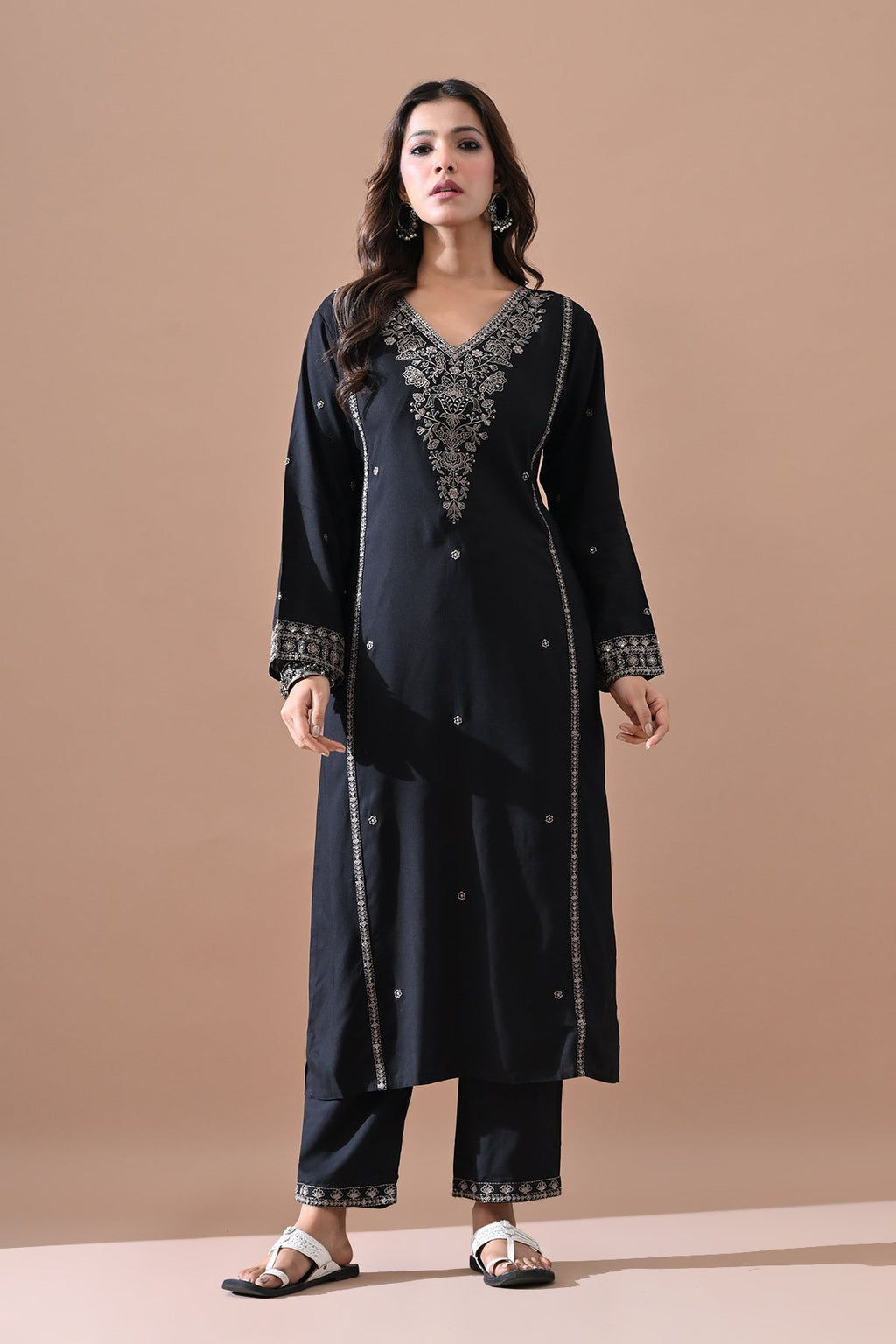Black Embroidered Kurta 2 Pcs Set